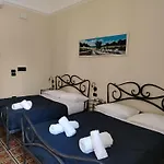 Bed & Breakfast Palazzo Castellano 3*