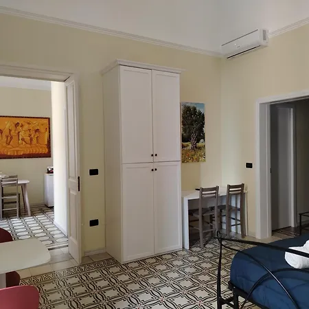 Palazzo Castellano Bed & Breakfast