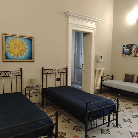 Palazzo Castellano 3*