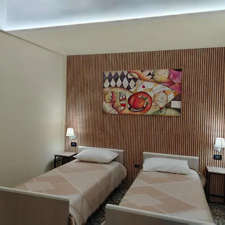 Palazzo Castellano Oda ve Kahvaltı 3*