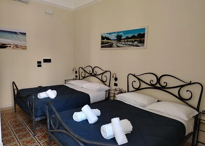 فندق مبيت وإفطار Palazzo Castellano 3*